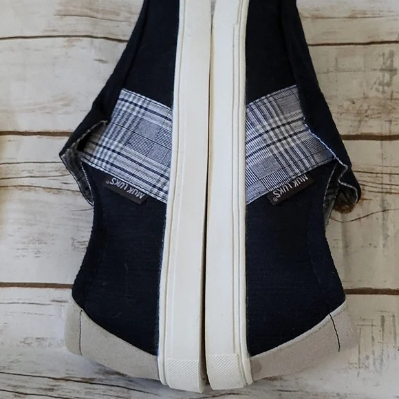 Muk Luks Kyle navy blue slip on sneakers with plaid accents NWOT - Picture 3 of 12
